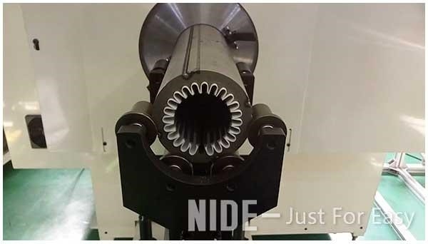 Станок для вставки изоляционной бумаги в статор насоса CZDW2-300/300