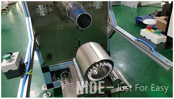 Станок для вставки обмотки статора двигателя переменного тока QW1-250-300A